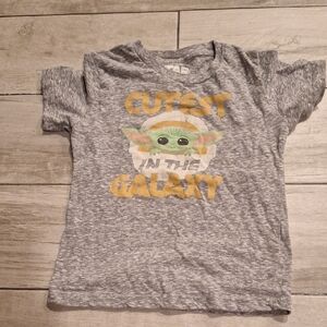🐬 Star Wars Baby Yoda Tee